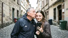 Vtipná historka: Bozk v tme znel ako z filmu, až kým nepadlo jedno meno